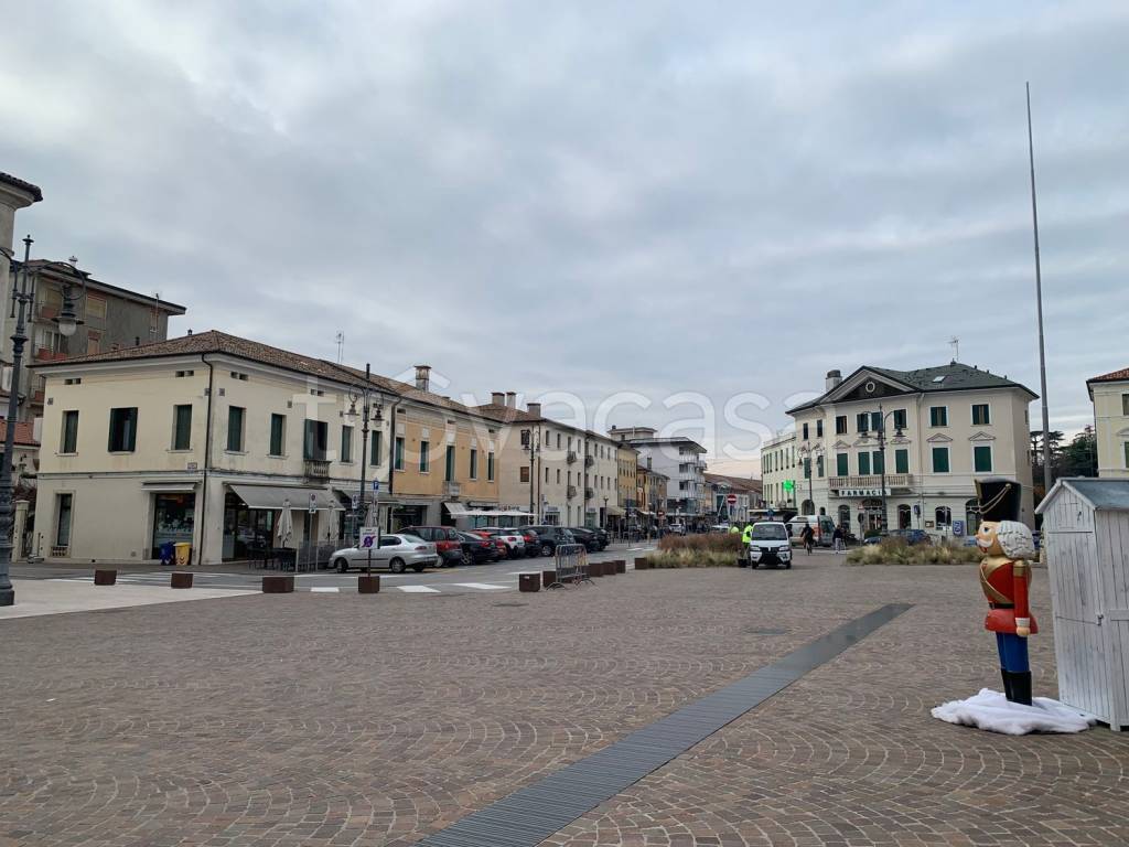 negozio in affitto a Montebelluna in zona La Pieve