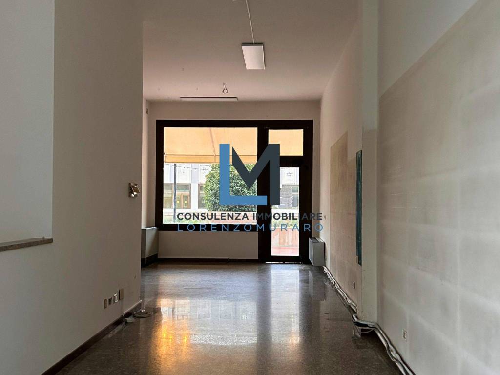 negozio in affitto a Montebelluna