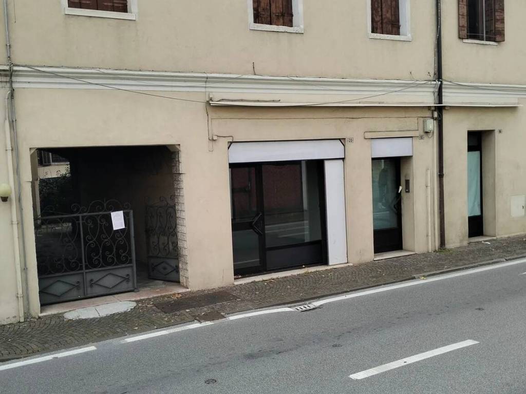 negozio in affitto a Montebelluna