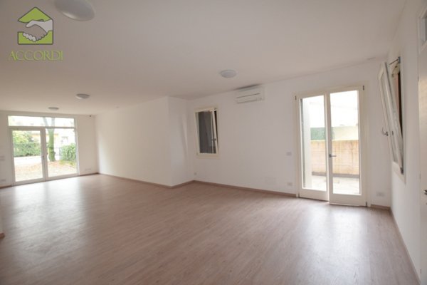 negozio in affitto a Montebelluna