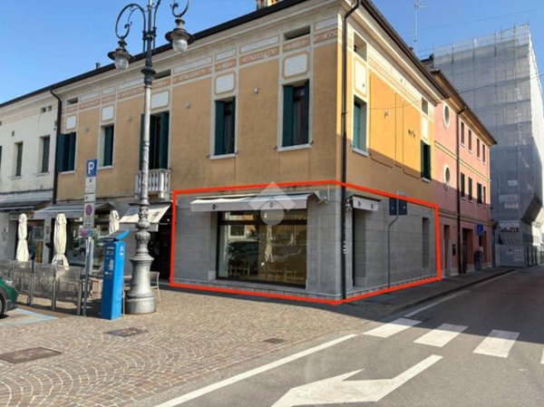 negozio in affitto a Montebelluna