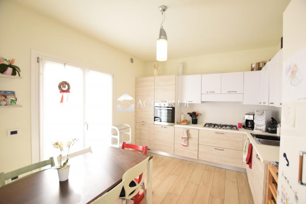 casa indipendente in affitto a Montebelluna in zona La Pieve