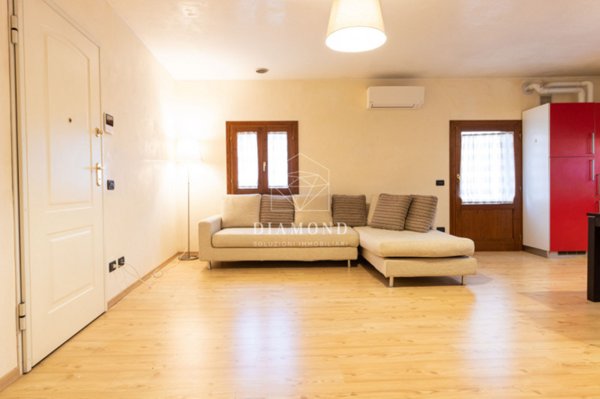 appartamento in affitto a Montebelluna in zona Biadene