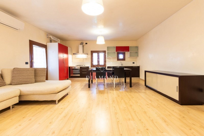 appartamento in affitto a Montebelluna in zona Biadene