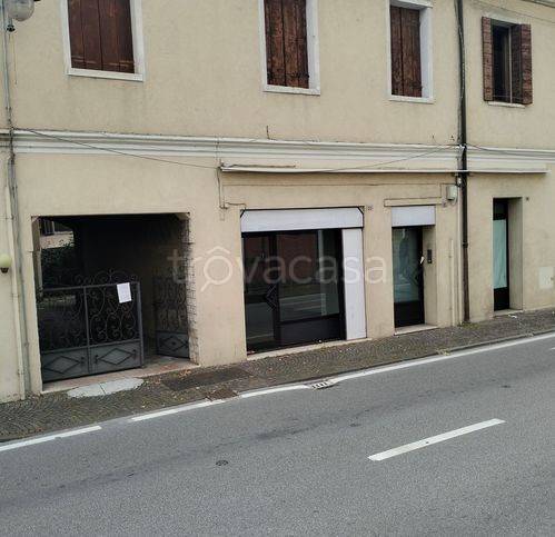 negozio in affitto a Montebelluna