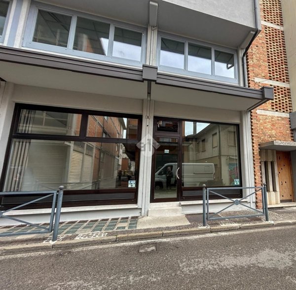 negozio in affitto a Montebelluna