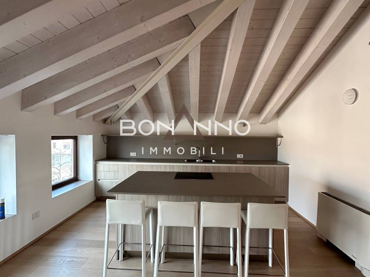 appartamento in affitto a Montebelluna