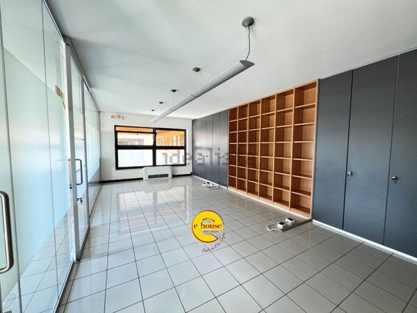 ufficio in affitto a Montebelluna in zona Biadene