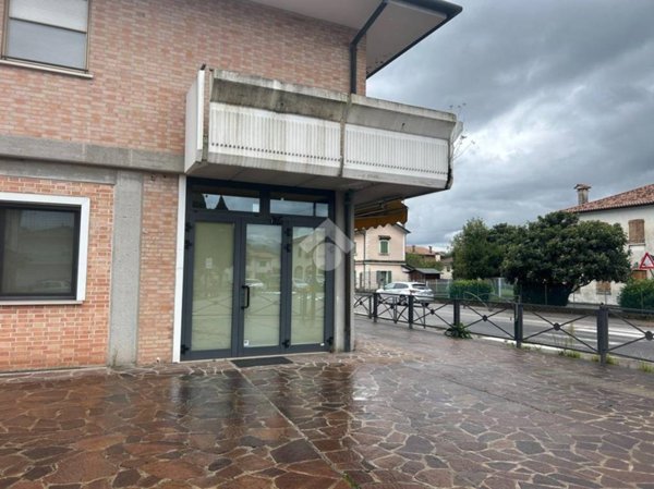 negozio in affitto a Pederobba in zona Covolo