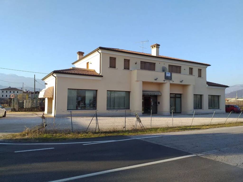 negozio in affitto a Pieve di Soligo
