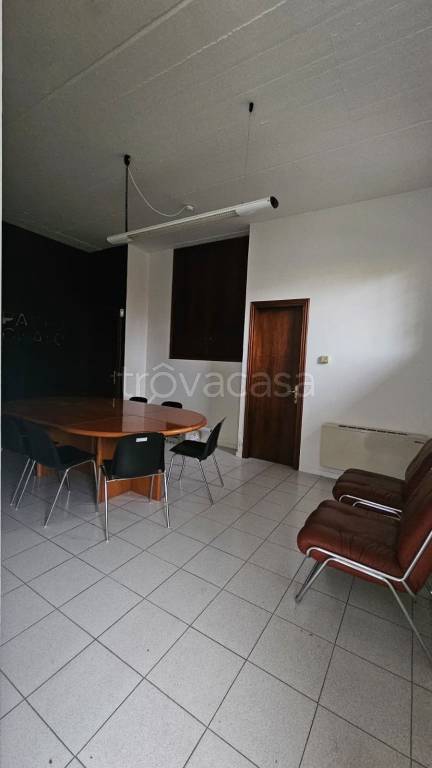 ufficio in affitto a Ponzano Veneto in zona Merlengo