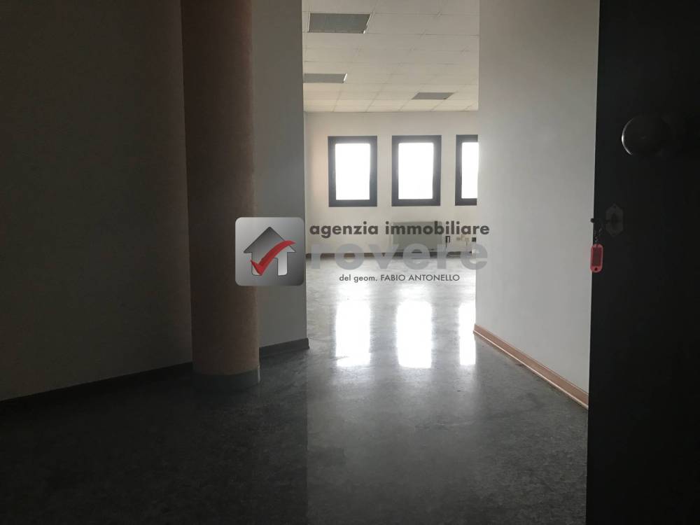 ufficio in affitto a Refrontolo