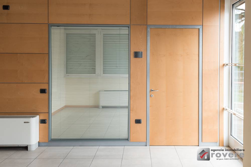 locale commerciale in affitto a Refrontolo