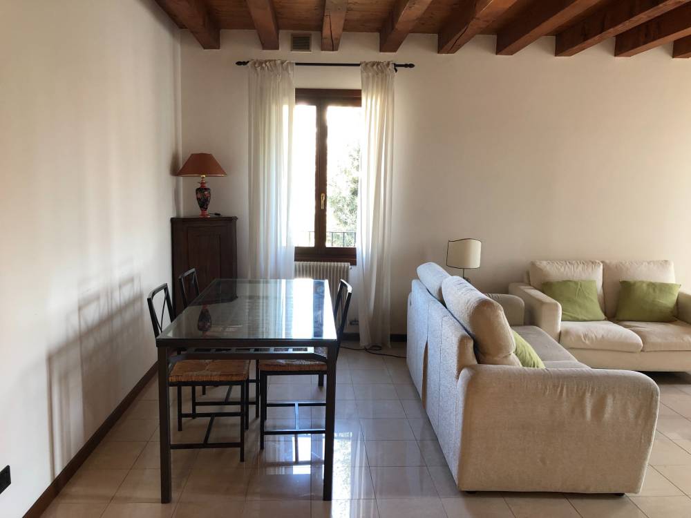 appartamento in affitto a Refrontolo