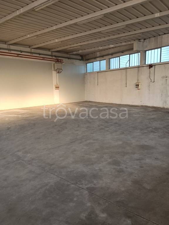 locale commerciale in affitto a Riese Pio X