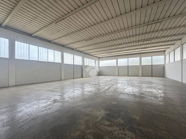 locale commerciale in affitto a Riese Pio X