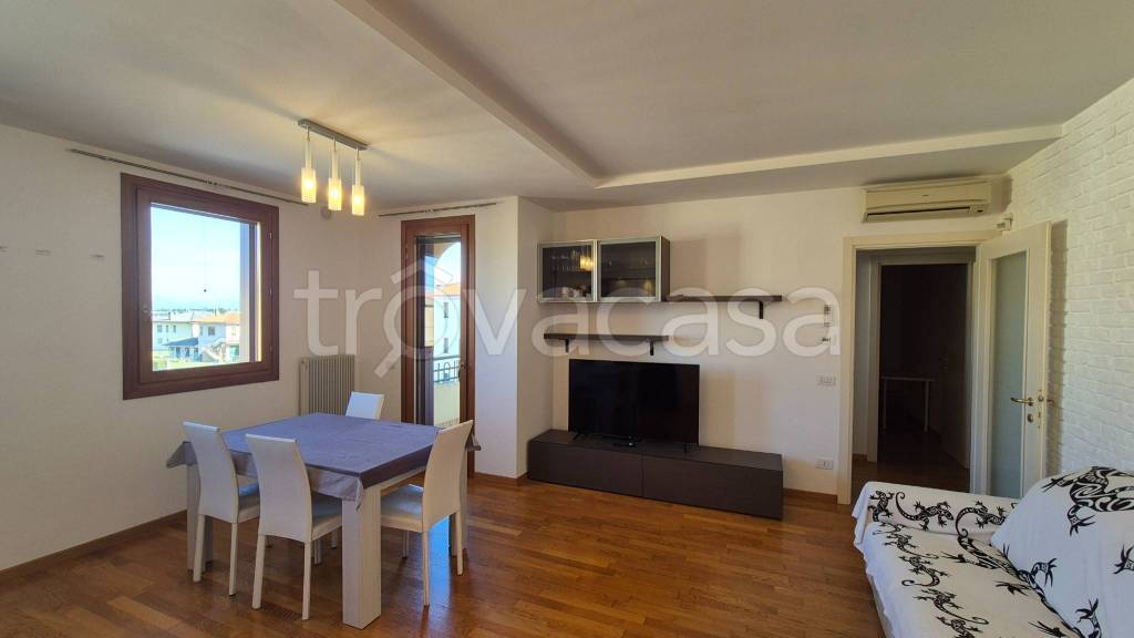 appartamento in affitto a Roncade