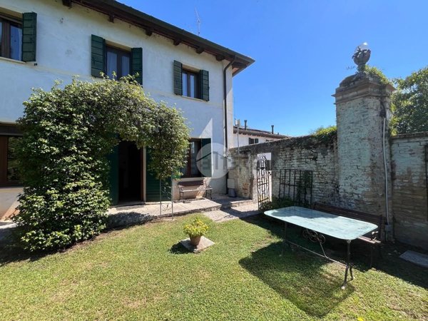 appartamento in affitto a San Biagio di Callalta in zona Rovarè