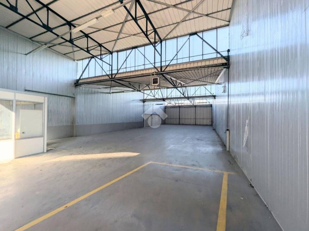 locale commerciale in affitto a San Fior