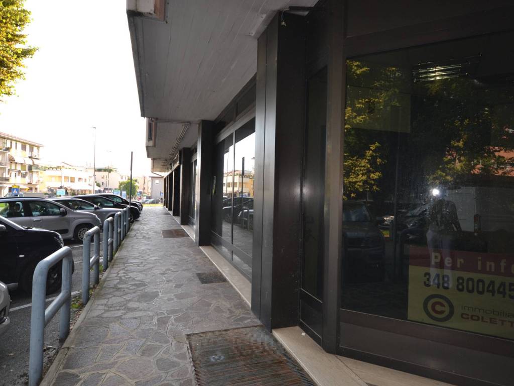negozio in affitto a Silea