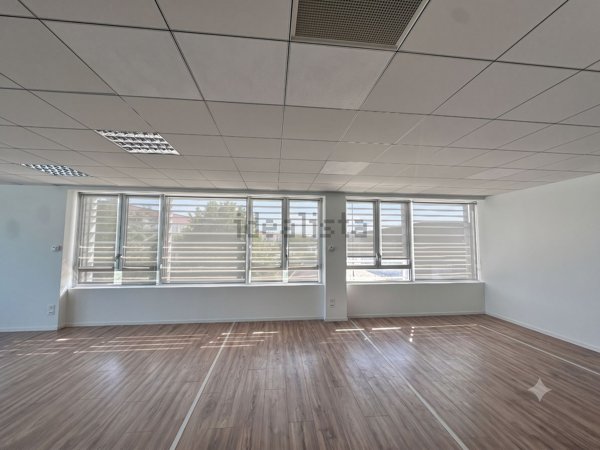 ufficio in affitto a Silea in zona Cendon