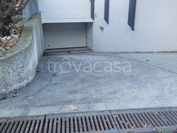 locale di sgombero in affitto a Susegana in zona Ponte della Priula