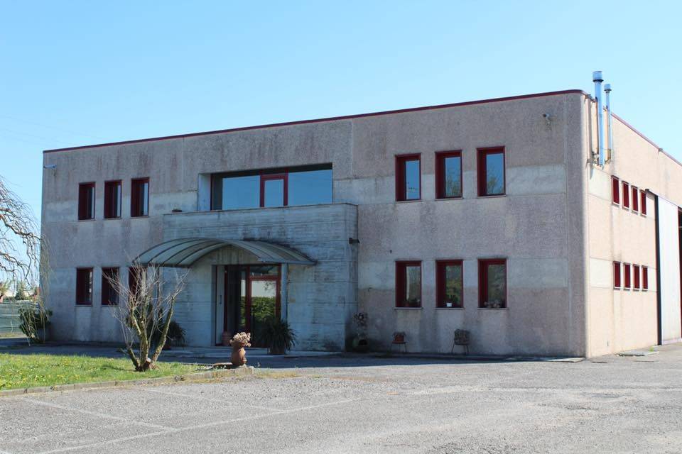 locale commerciale in affitto a Susegana in zona Colfosco
