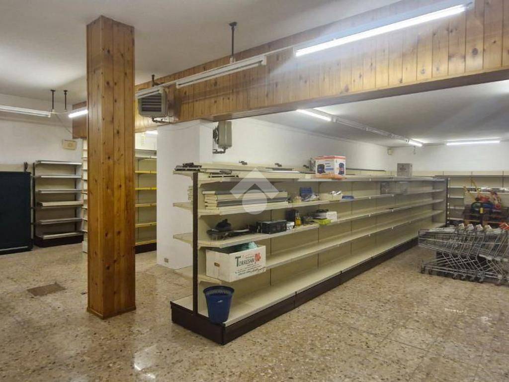 negozio in affitto a Susegana