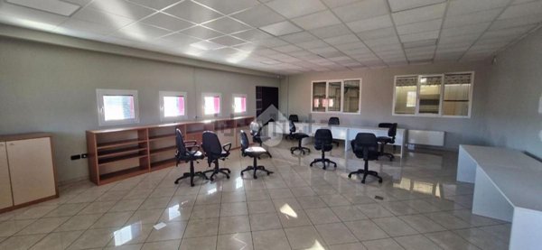 locale di sgombero in affitto a Susegana in zona Ponte della Priula