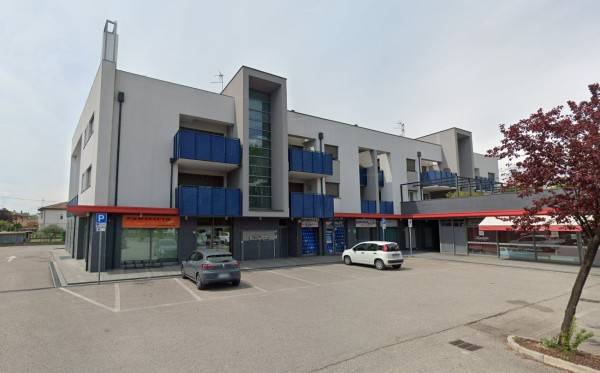 negozio in affitto a Susegana in zona Colfosco