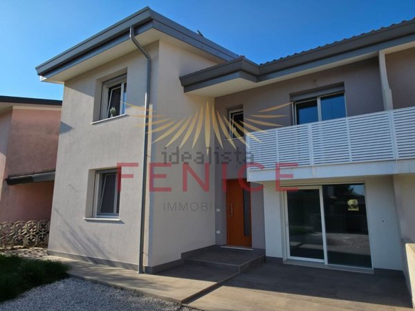 casa indipendente in affitto a Trevignano in zona Falzè