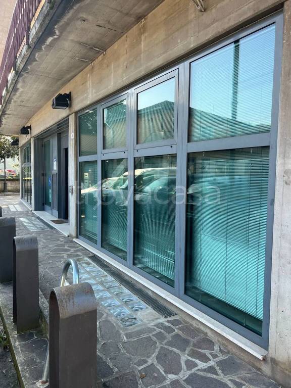ufficio in affitto a Trevignano in zona Musano