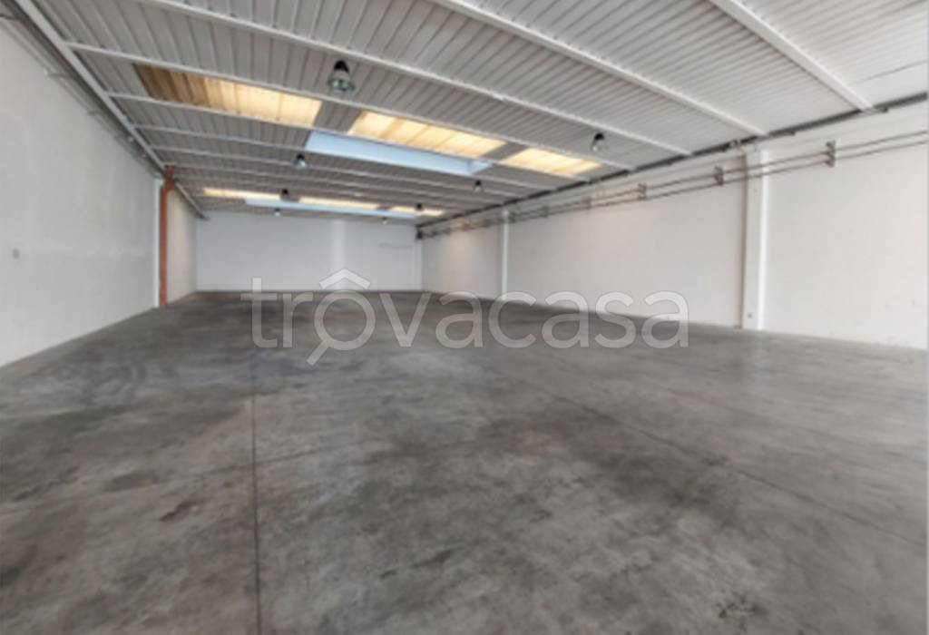 locale commerciale in affitto a Treviso in zona Monigo