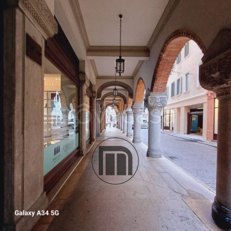 negozio in affitto a Treviso in zona Centro Storico