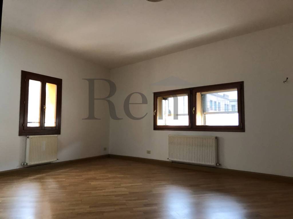 ufficio in affitto a Treviso in zona Centro Storico