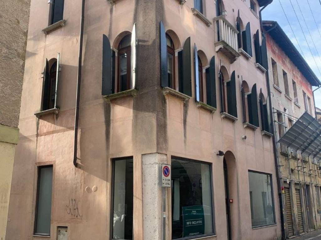 negozio in affitto a Treviso in zona Centro Storico