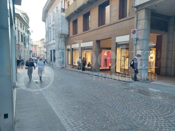 negozio in affitto a Treviso in zona Centro Storico