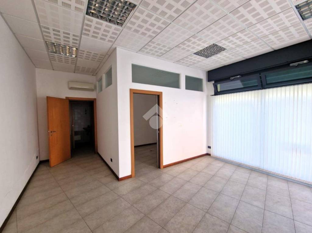 negozio in affitto a Treviso in zona Ghirada / San Zeno