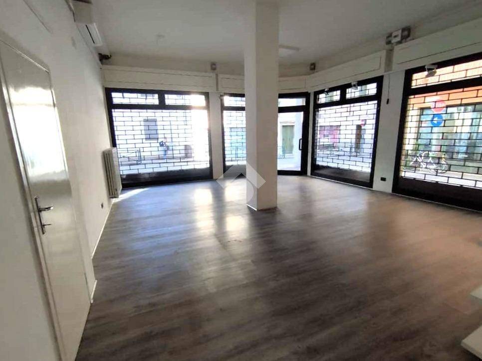 negozio in affitto a Treviso in zona Centro Storico