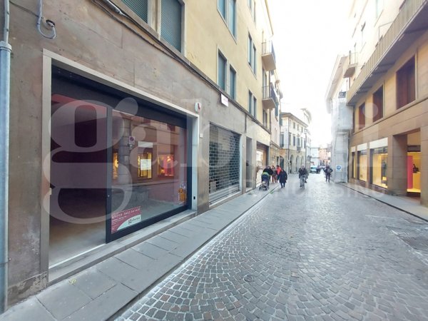 negozio in affitto a Treviso in zona Centro Storico