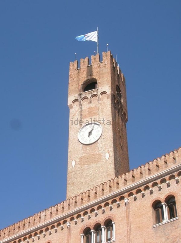 negozio in affitto a Treviso