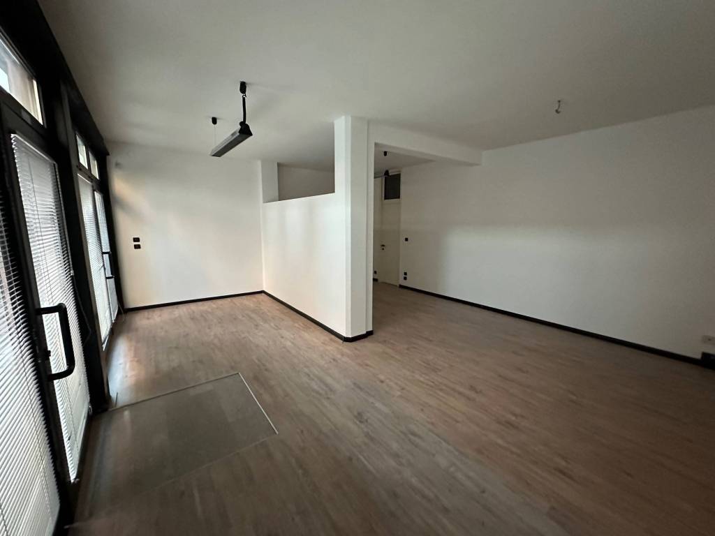 negozio in affitto a Treviso