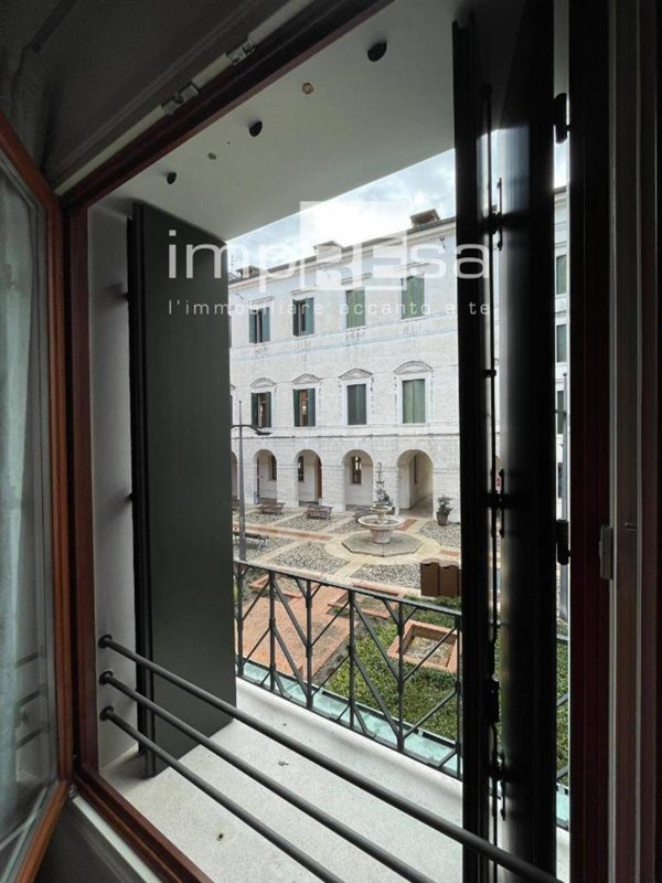 appartamento in affitto a Treviso in zona Centro Storico