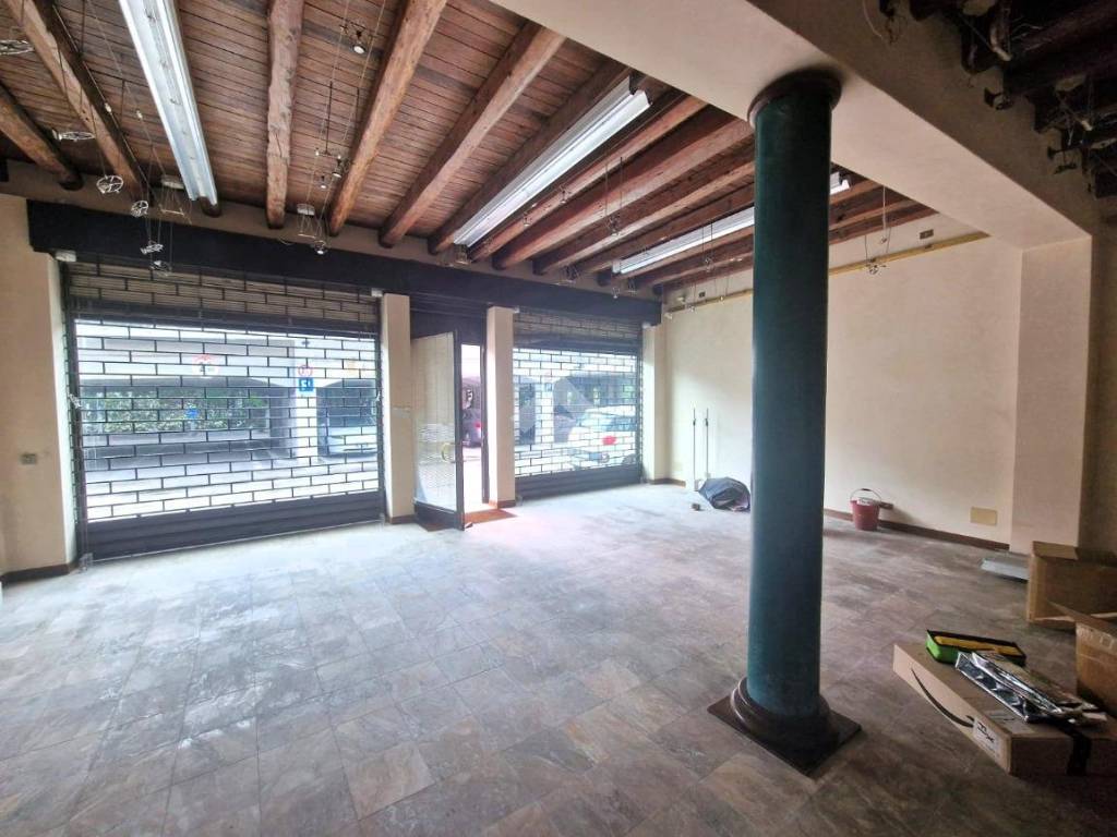 negozio in affitto a Treviso in zona Ghirada / San Zeno