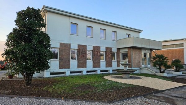 ufficio in affitto a Treviso in zona Monigo