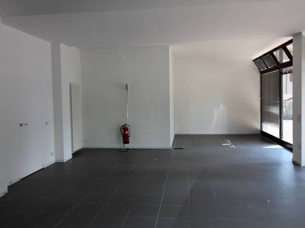 negozio in affitto a Treviso in zona San Pelaio