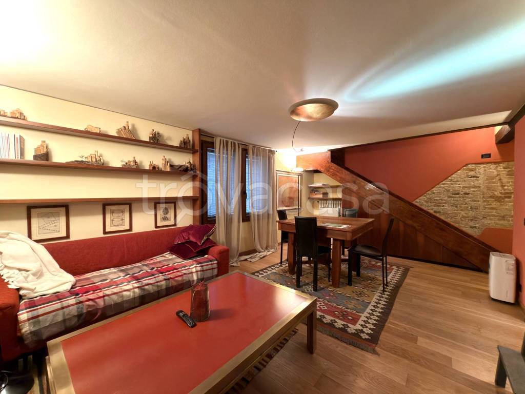 appartamento in affitto a Treviso in zona Centro Storico