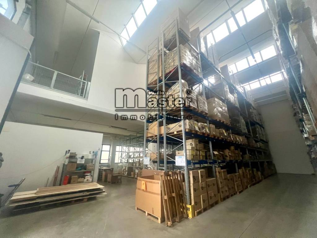 locale commerciale in affitto a Treviso in zona Centro Storico