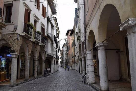 negozio in affitto a Treviso in zona Centro Storico