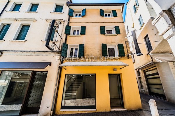 negozio in affitto a Treviso